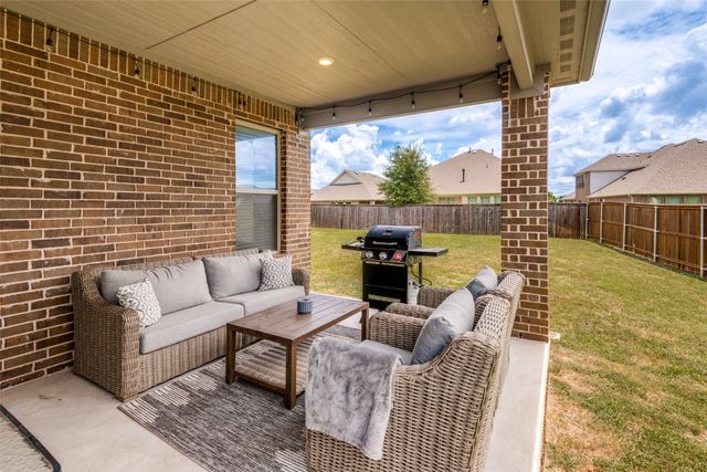1109 Almond Drive, Forney, TX 75126