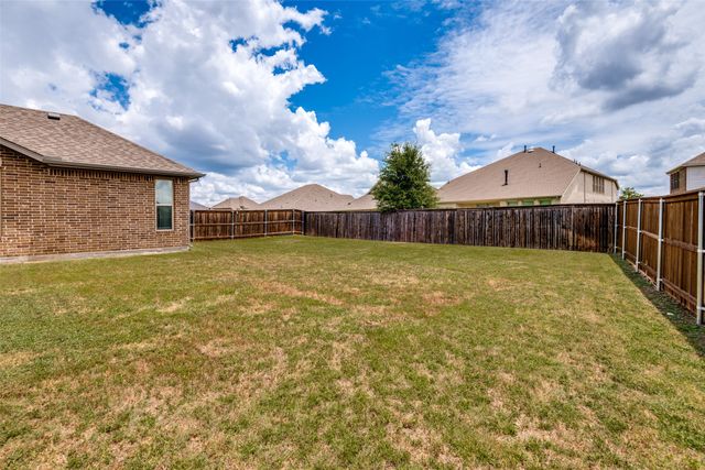 1109 Almond Drive, Forney, TX 75126