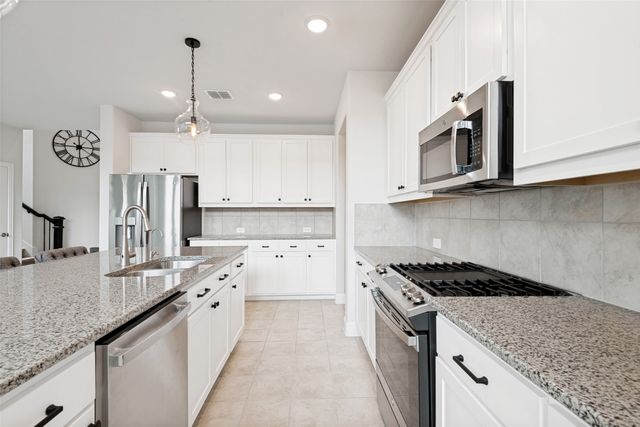 1109 Almond Drive, Forney, TX 75126