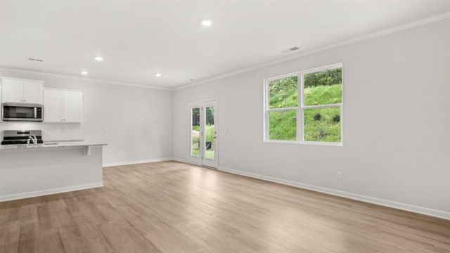 117 Crooked Lake Park, Villa Rica, GA 30180