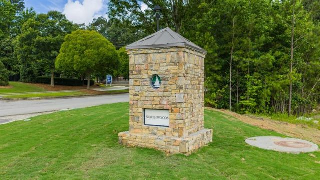 117 Crooked Lake Park, Villa Rica, GA 30180