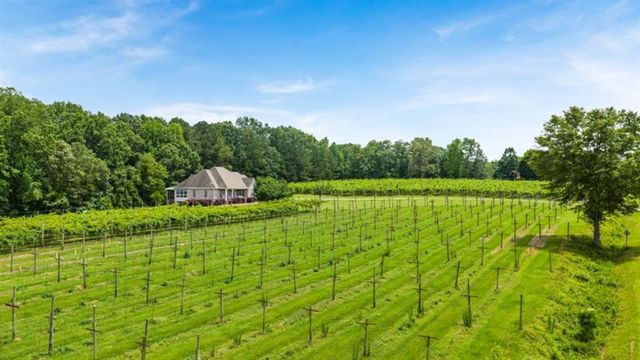 117 Crooked Lake Park, Villa Rica, GA 30180