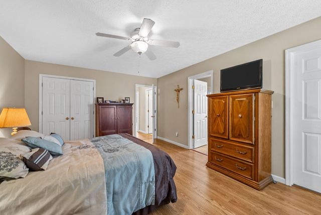 1230 Bark Ridge Circle, Hopkinsville, KY 42240