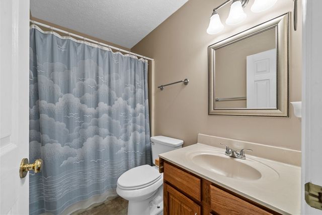 1230 Bark Ridge Circle, Hopkinsville, KY 42240