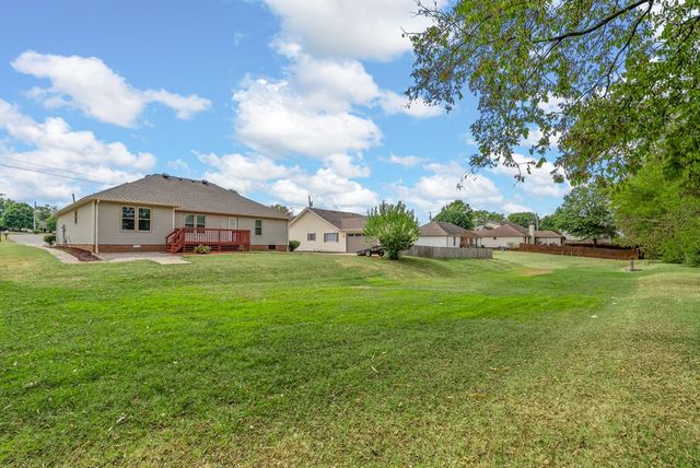 1230 Bark Ridge Circle, Hopkinsville, KY 42240