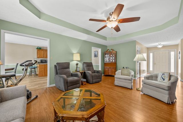 1230 Bark Ridge Circle, Hopkinsville, KY 42240