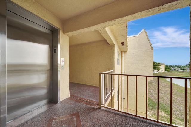 8435 Sunrise Lakes Boulevard 301, Sunrise, FL 33322