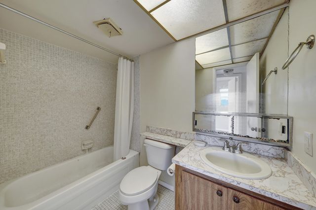 8435 Sunrise Lakes Boulevard 301, Sunrise, FL 33322