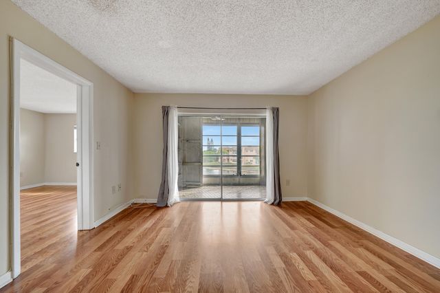 8435 Sunrise Lakes Boulevard 301, Sunrise, FL 33322