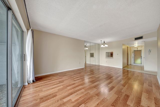 8435 Sunrise Lakes Boulevard 301, Sunrise, FL 33322