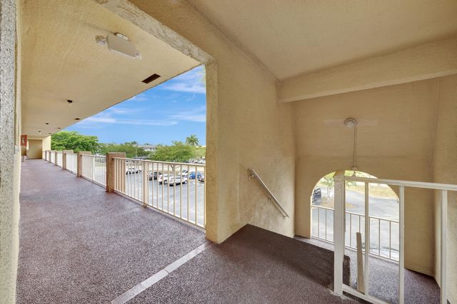 8435 Sunrise Lakes Boulevard 301, Sunrise, FL 33322