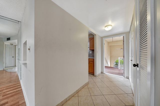 8435 Sunrise Lakes Boulevard 301, Sunrise, FL 33322