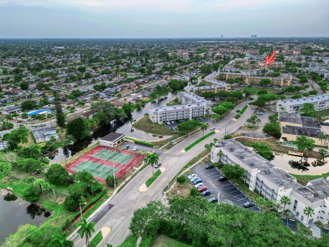 8435 Sunrise Lakes Boulevard 301, Sunrise, FL 33322