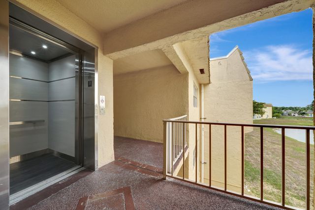 8435 Sunrise Lakes Boulevard 301, Sunrise, FL 33322