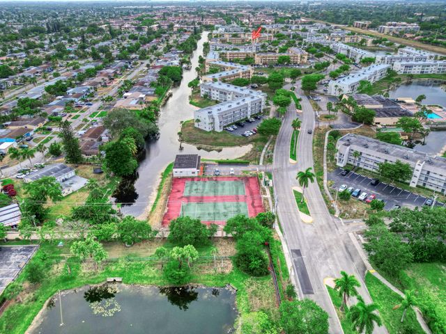 8435 Sunrise Lakes Boulevard 301, Sunrise, FL 33322