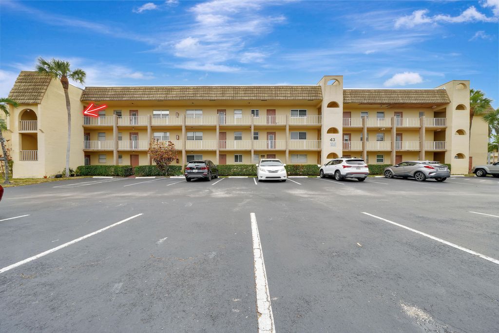 8435 Sunrise Lakes Boulevard 301, Sunrise, FL 33322