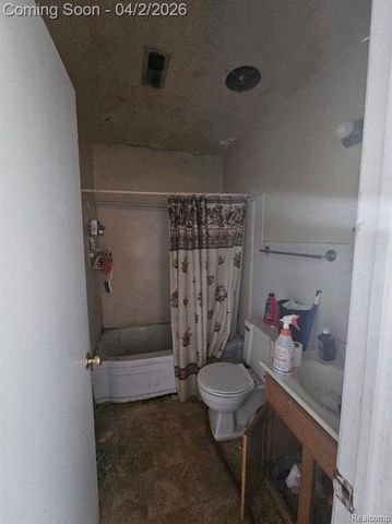 13876 Hendricks Avenue, Warren, MI 48089