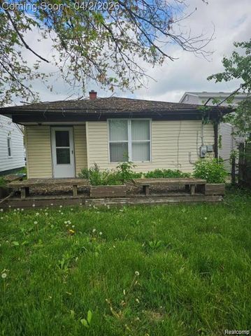 13876 Hendricks Avenue, Warren, MI 48089