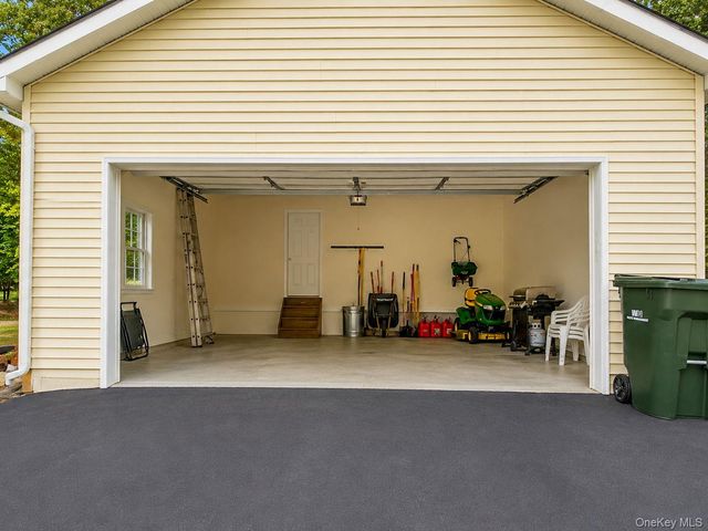 55 Fairway Drive, Johnson, NY 10933