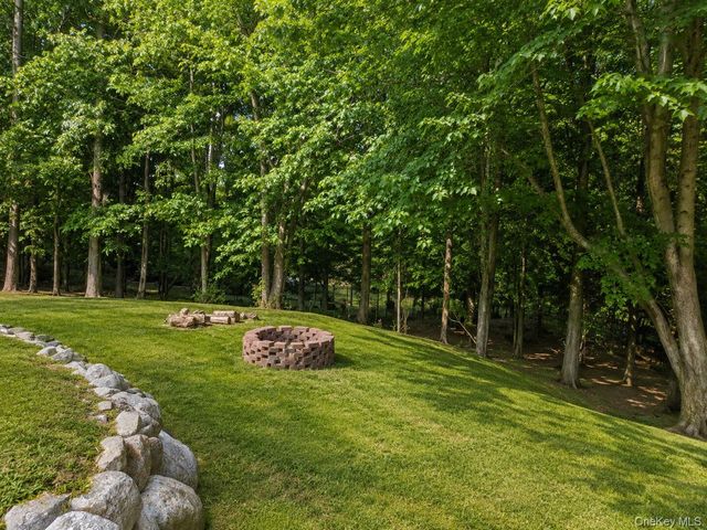 55 Fairway Drive, Johnson, NY 10933