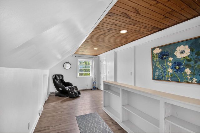 3206 Lakeview CIRCLE, Racine, WI 53402