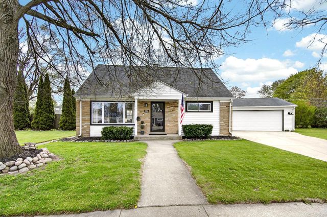 3206 Lakeview CIRCLE, Racine, WI 53402