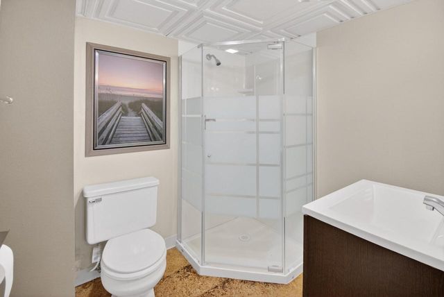 3206 Lakeview CIRCLE, Racine, WI 53402