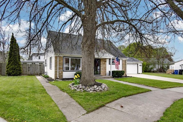 3206 Lakeview CIRCLE, Racine, WI 53402