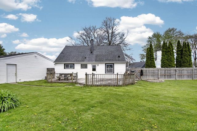 3206 Lakeview CIRCLE, Racine, WI 53402