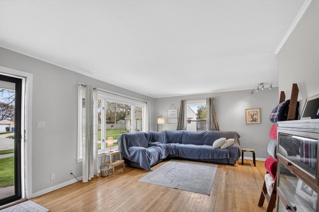 3206 Lakeview CIRCLE, Racine, WI 53402