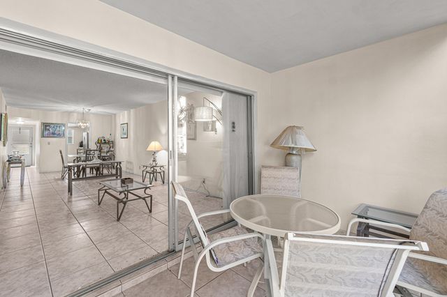 2700 SW 22nd Avenue 1407, Delray Beach, FL 33445