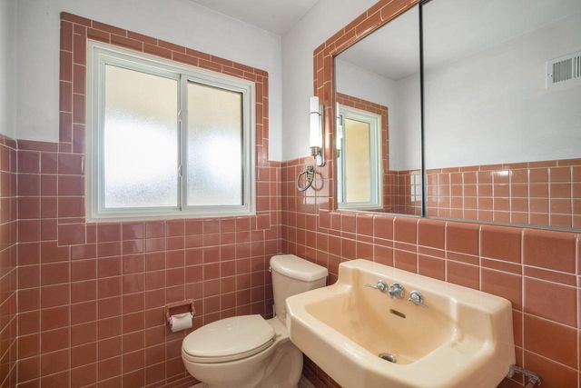 256 Cottage AVENUE, Fond Du Lac, WI 54935