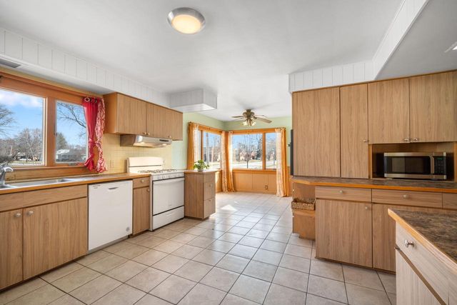 256 Cottage AVENUE, Fond Du Lac, WI 54935