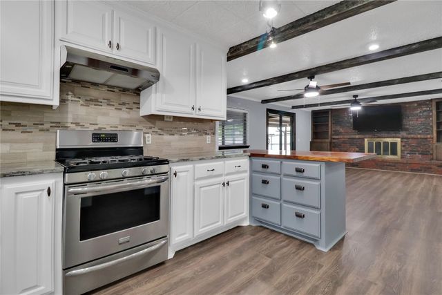 649 NW 1st Street, Moore, OK 73160