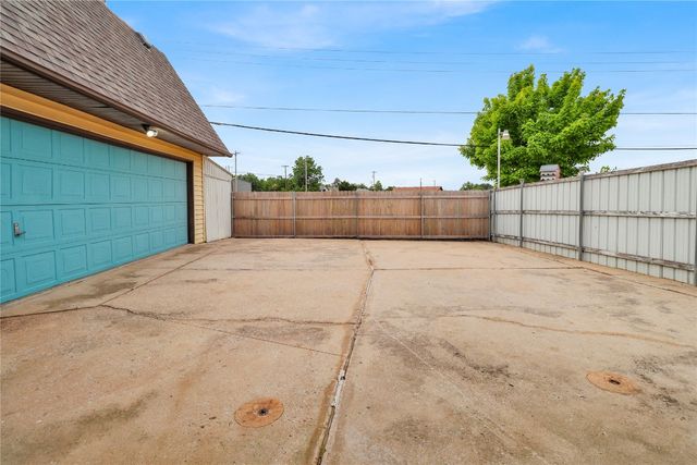649 NW 1st Street, Moore, OK 73160