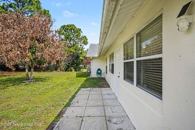 1206 Glencove Avenue NW, Palm Bay, FL 32907