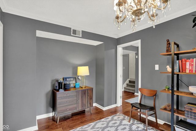 825 Mulberry Street, Zionsville, IN 46077