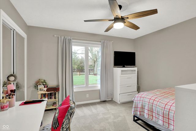 825 Mulberry Street, Zionsville, IN 46077