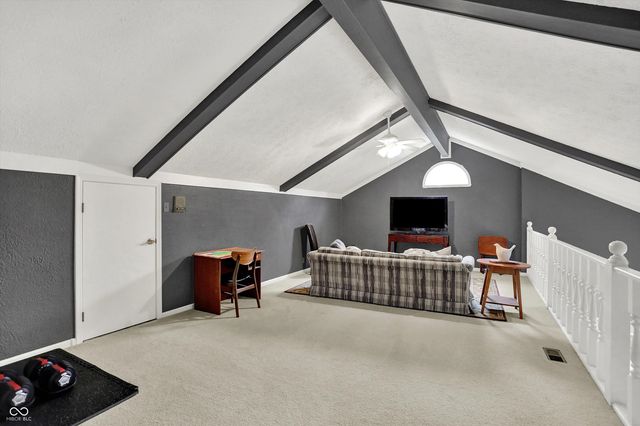 825 Mulberry Street, Zionsville, IN 46077