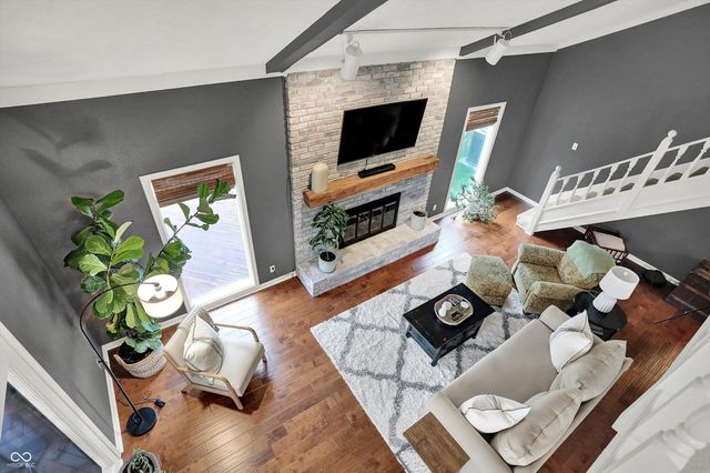 825 Mulberry Street, Zionsville, IN 46077