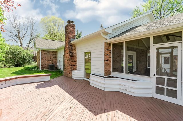 825 Mulberry Street, Zionsville, IN 46077