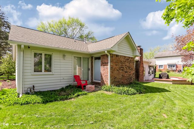 825 Mulberry Street, Zionsville, IN 46077