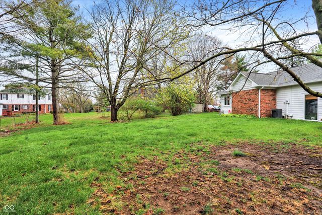 825 Mulberry Street, Zionsville, IN 46077