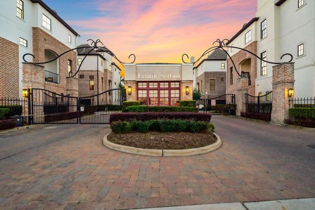 9516 London Bridge Station, Houston, TX 77045