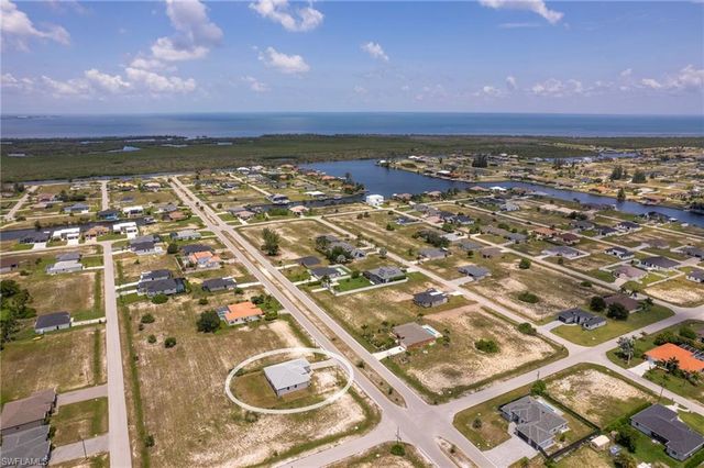 4304 Jacaranda PKWY W, Cape Coral, FL 33993