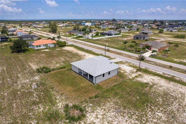 4304 Jacaranda PKWY W, Cape Coral, FL 33993