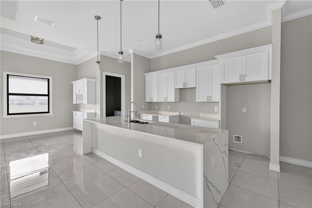 4304 Jacaranda PKWY W, Cape Coral, FL 33993