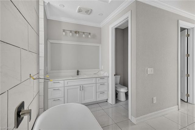 4304 Jacaranda PKWY W, Cape Coral, FL 33993