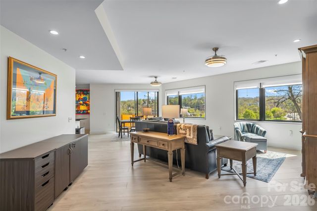 68 Craven Street 312, Asheville, NC 28806