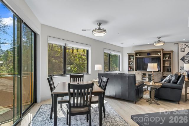 68 Craven Street 312, Asheville, NC 28806